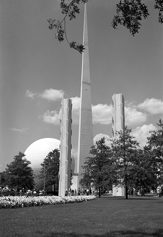 A different angle on the Trylon & Perisphere The 193940 New York