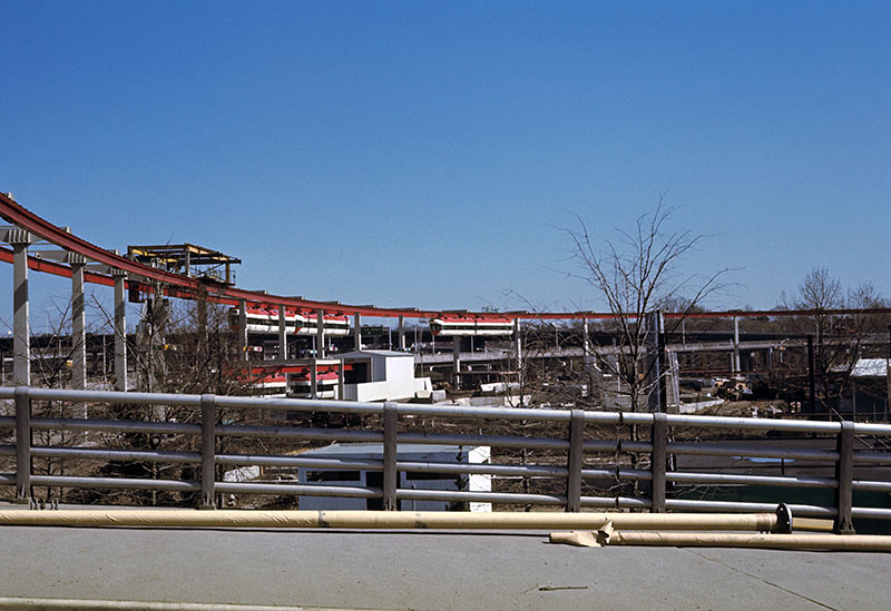 Building the AMF Monorail Building the 196465 New York World's Fair
