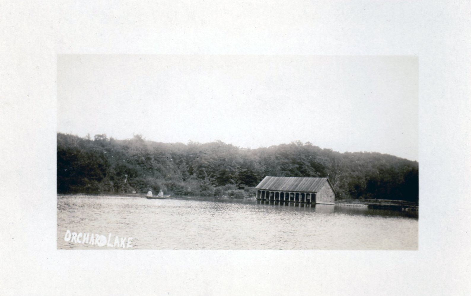 Undated Orchard Lake boathouse postcard