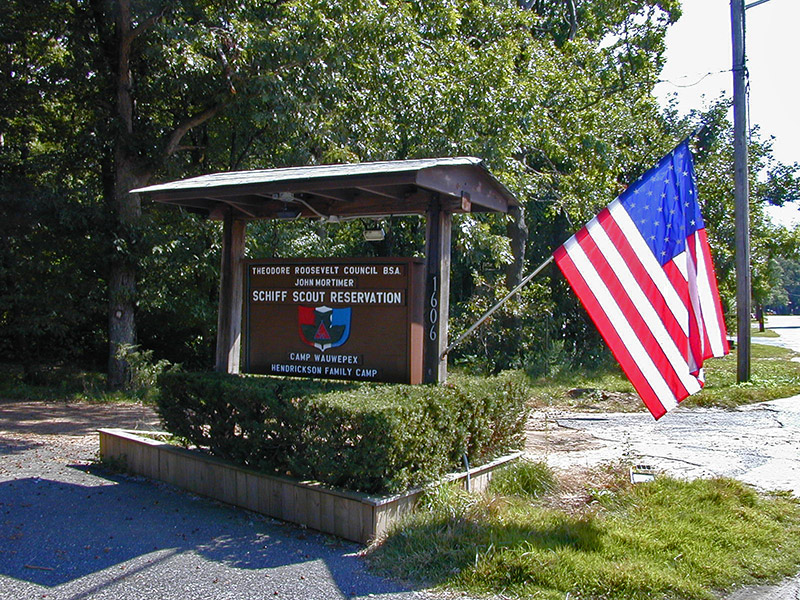 Current entrance sign