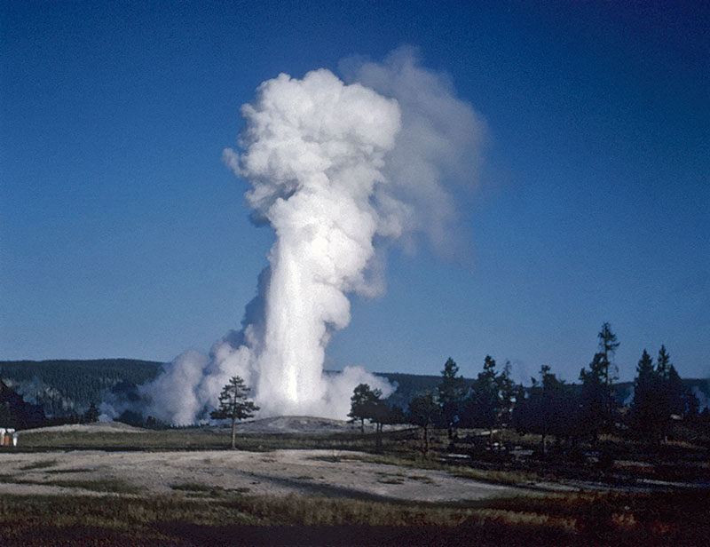 Giant Geyser gets started for another day