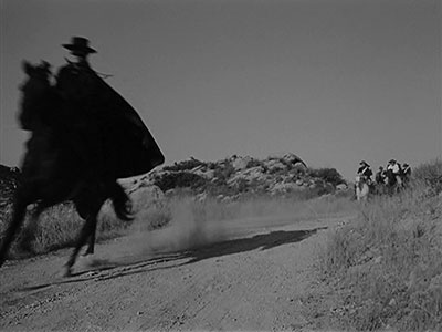 Zorro taunts the soldiers